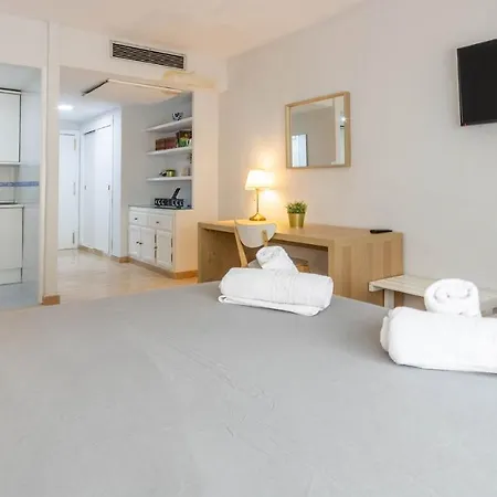 Apartamento Triana 102 *